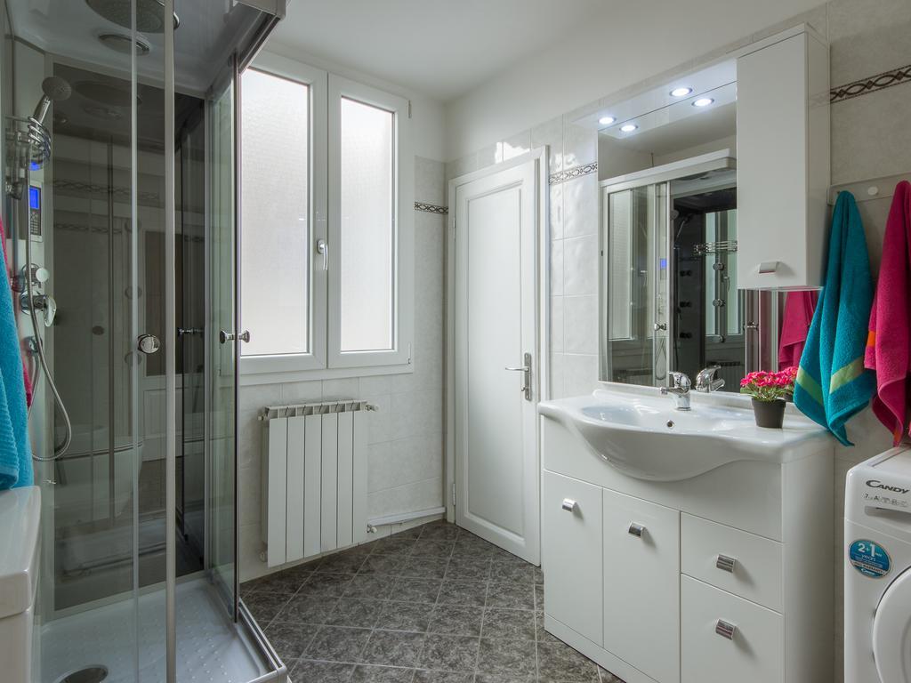 Stylisch Canacci 2 Bedroom Apartment Florence Buitenkant foto